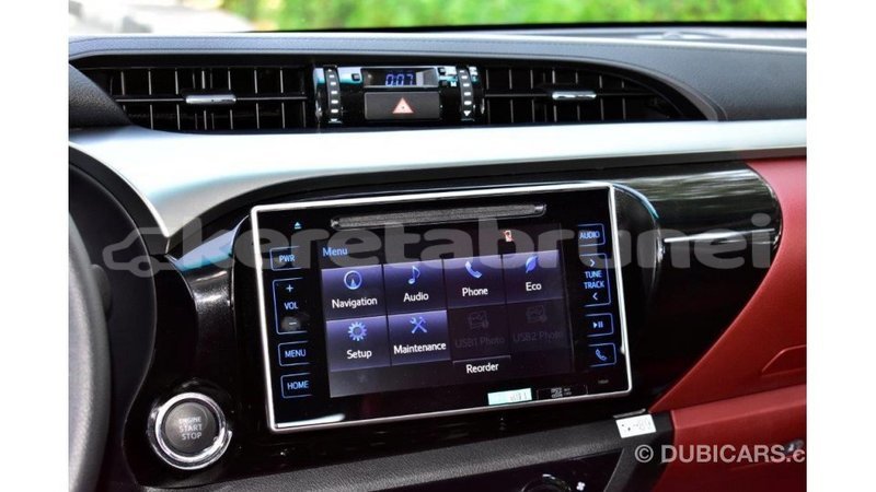 Big with watermark toyota hilux belait import dubai 2174