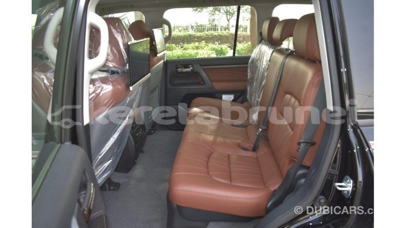 Big with watermark toyota land cruiser belait import dubai 2176