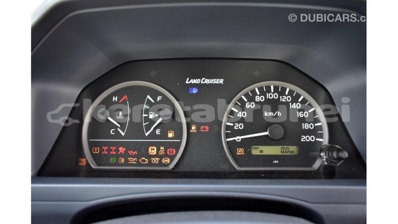 Big with watermark toyota land cruiser belait import dubai 2177