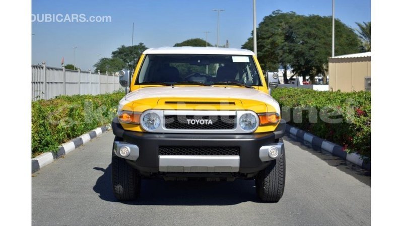 Big with watermark toyota fj cruiser belait import dubai 2178