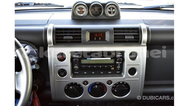 Big with watermark toyota fj cruiser belait import dubai 2178