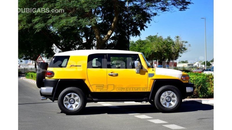 Big with watermark toyota fj cruiser belait import dubai 2178