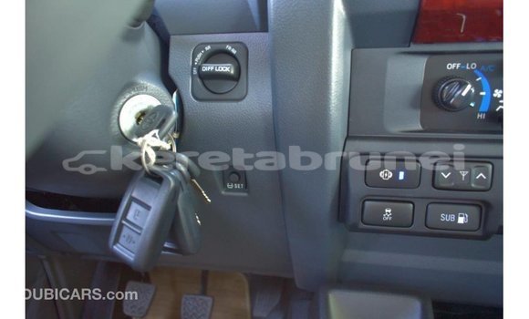 Buy Import Toyota Land Cruiser Other Car in Import - Dubai in Belait Buy Import Toyota Land Cruiser Other Car in Import - Dubai in Belait