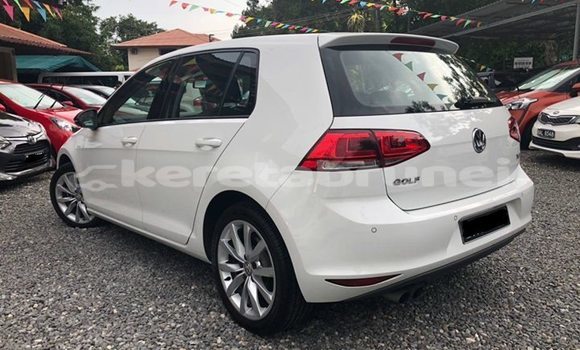 Buy Used Volkswagen Golf White Car in Bandar Seri Begawan in Brunei-Muara Buy Used Volkswagen Golf White Car in Bandar Seri Begawan in Brunei-Muara