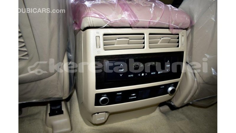 Big with watermark toyota land cruiser belait import dubai 2183