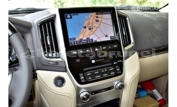 Buy Import Toyota Land Cruiser White Car in Import - Dubai in Belait Buy Import Toyota Land Cruiser White Car in Import - Dubai in Belait