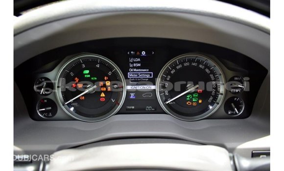 Buy Import Toyota Land Cruiser White Car in Import - Dubai in Belait Buy Import Toyota Land Cruiser White Car in Import - Dubai in Belait