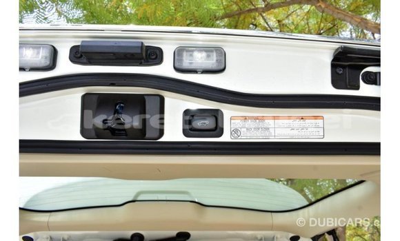 Buy Import Toyota Land Cruiser White Car in Import - Dubai in Belait Buy Import Toyota Land Cruiser White Car in Import - Dubai in Belait