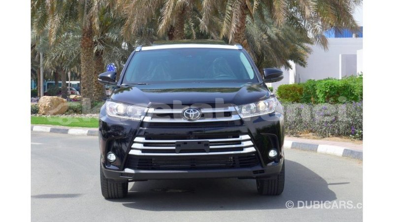 Big with watermark toyota highlander belait import dubai 2186