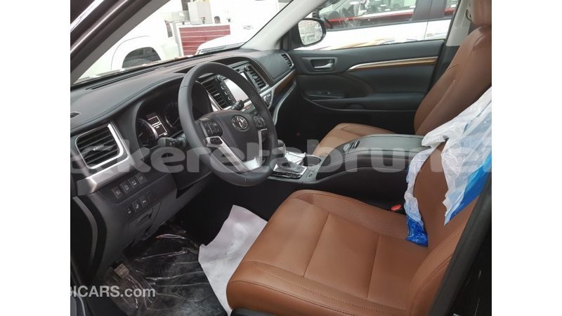 Big with watermark toyota highlander belait import dubai 2186