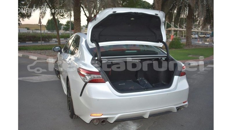 Big with watermark toyota camry belait import dubai 2187