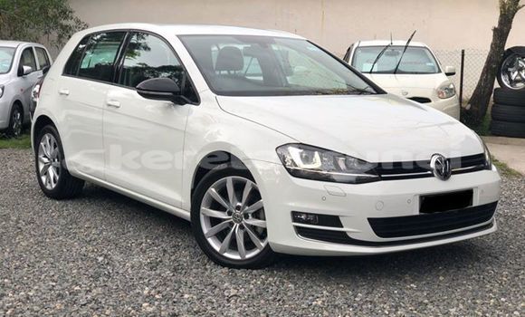 Buy Used Volkswagen Golf White Car in Bandar Seri Begawan in Brunei-Muara Buy Used Volkswagen Golf White Car in Bandar Seri Begawan in Brunei-Muara