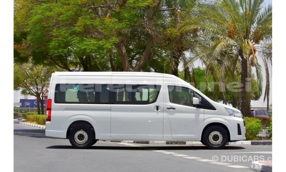Buy Import Toyota Hiace White Car in Import - Dubai in Belait Buy Import Toyota Hiace White Car in Import - Dubai in Belait