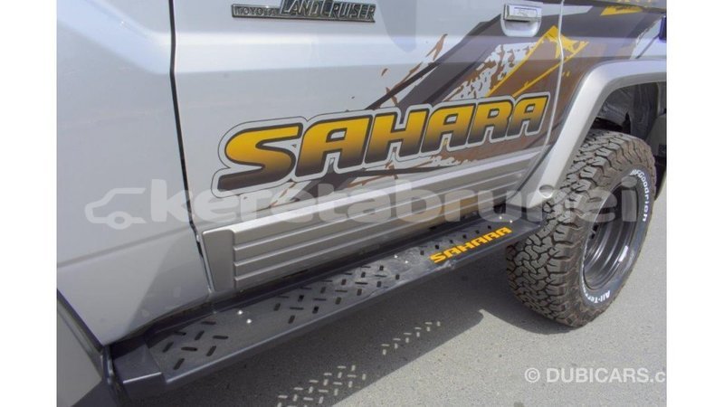 Big with watermark toyota land cruiser belait import dubai 2190