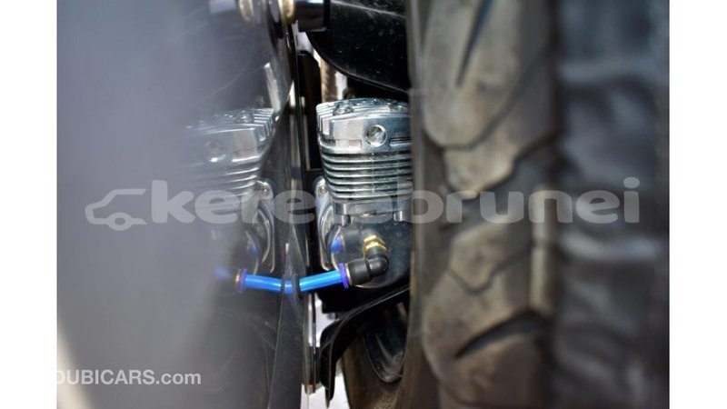 Big with watermark toyota land cruiser belait import dubai 2190