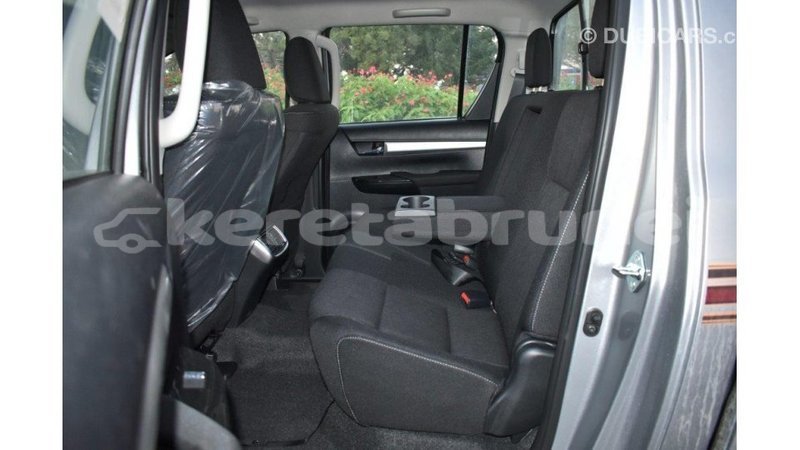 Big with watermark toyota hilux belait import dubai 2191