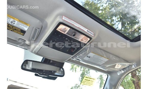 Buy Import Toyota HiAce White Truck in Import - Dubai in Belait Buy Import Toyota HiAce White Truck in Import - Dubai in Belait