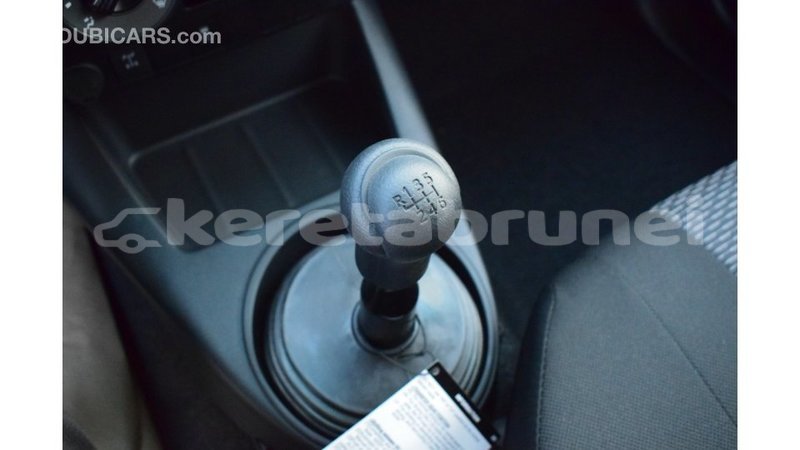 Big with watermark toyota hilux belait import dubai 2193