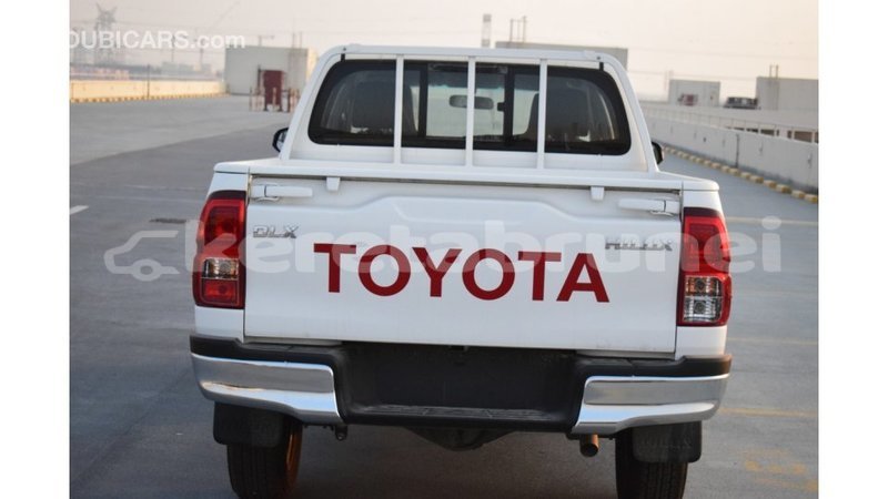 Big with watermark toyota hilux belait import dubai 2193