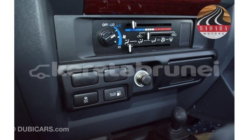 Big with watermark toyota land cruiser belait import dubai 2195