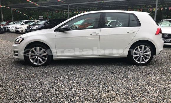 Buy Used Volkswagen Golf White Car in Bandar Seri Begawan in Brunei-Muara Buy Used Volkswagen Golf White Car in Bandar Seri Begawan in Brunei-Muara