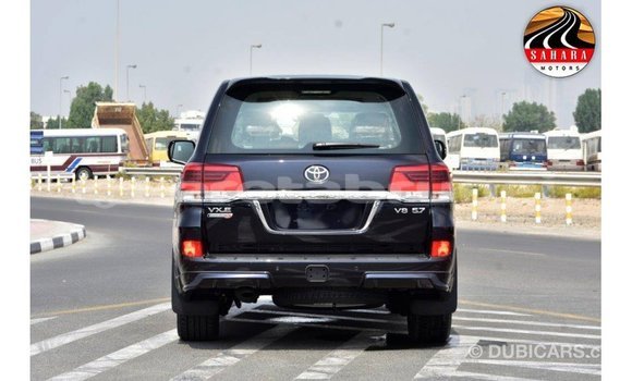 Buy Import Toyota Land Cruiser Black Car in Import - Dubai in Belait Buy Import Toyota Land Cruiser Black Car in Import - Dubai in Belait