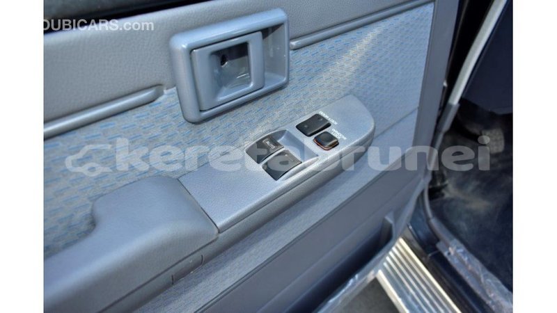 Big with watermark toyota land cruiser belait import dubai 2199