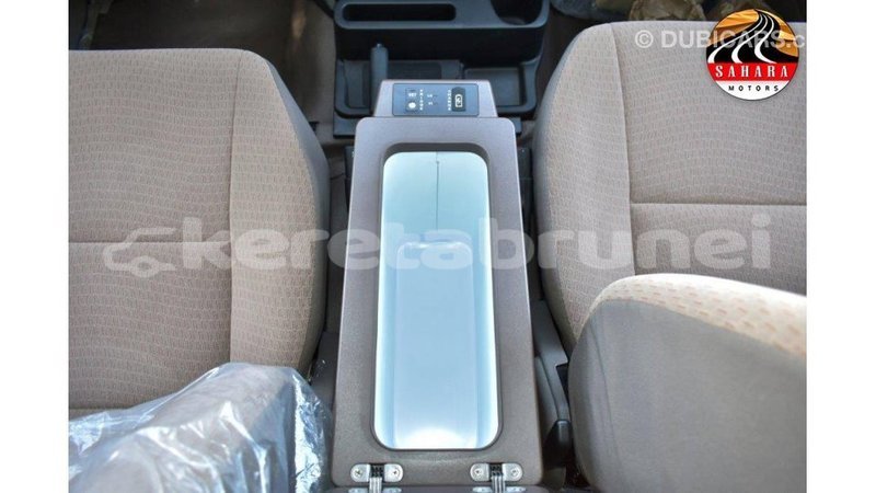 Big with watermark toyota land cruiser belait import dubai 2200