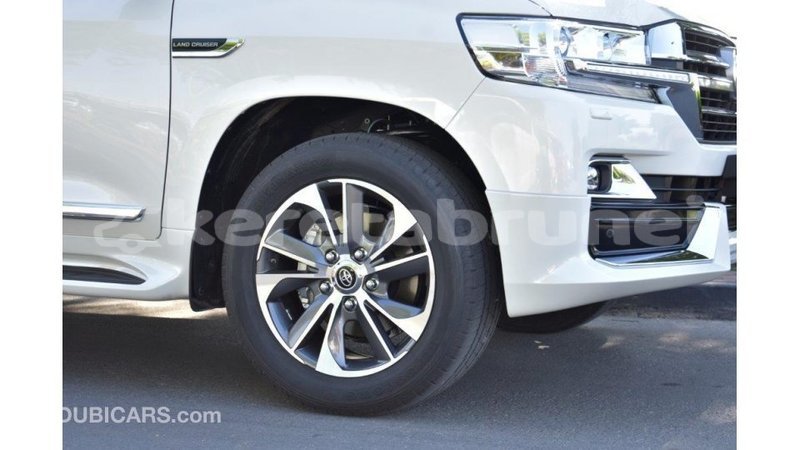Big with watermark toyota land cruiser belait import dubai 2201