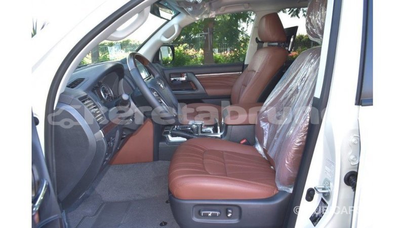 Big with watermark toyota land cruiser belait import dubai 2201