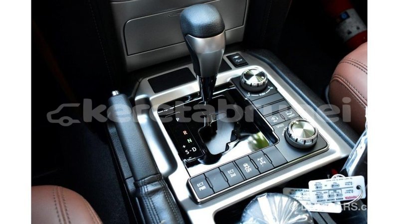 Big with watermark toyota land cruiser belait import dubai 2201