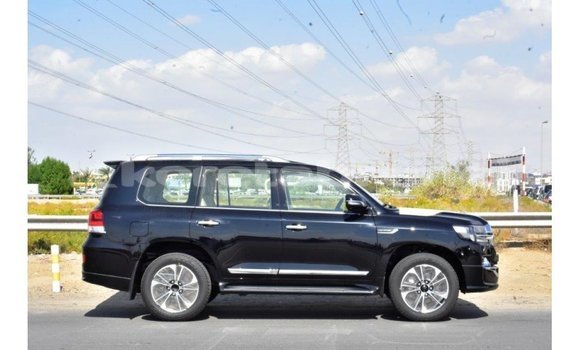 Buy Import Toyota Land Cruiser Black Car in Import - Dubai in Belait Buy Import Toyota Land Cruiser Black Car in Import - Dubai in Belait