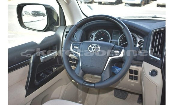 Buy Import Toyota Land Cruiser Black Car in Import - Dubai in Belait Buy Import Toyota Land Cruiser Black Car in Import - Dubai in Belait