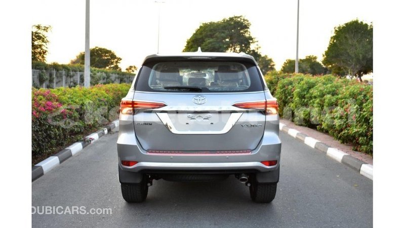 Big with watermark toyota fortuner belait import dubai 2203