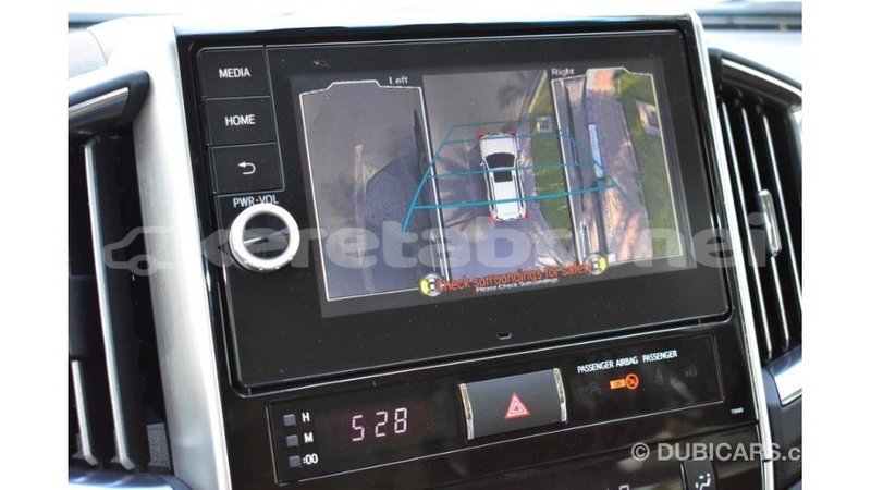 Big with watermark toyota land cruiser belait import dubai 2204