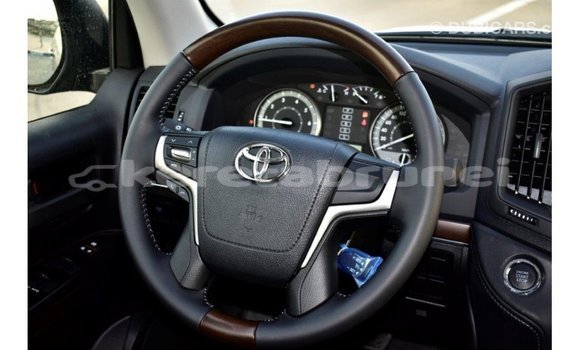 Buy Import Toyota Land Cruiser Black Car in Import - Dubai in Belait Buy Import Toyota Land Cruiser Black Car in Import - Dubai in Belait