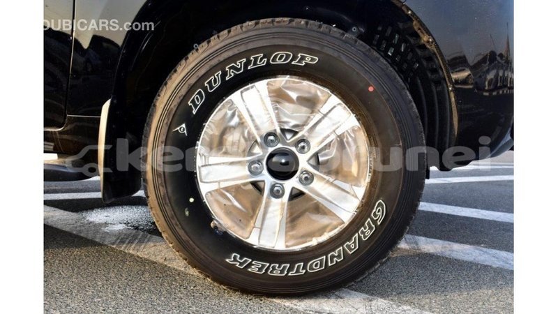 Big with watermark toyota land cruiser belait import dubai 2205