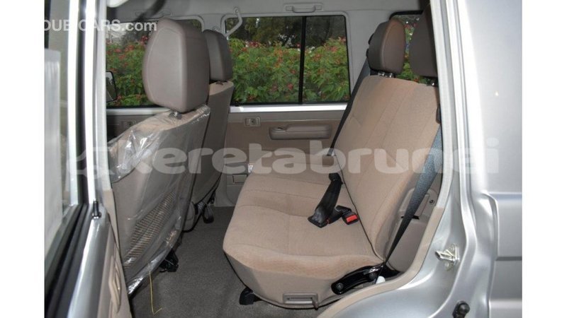 Big with watermark toyota land cruiser belait import dubai 2206