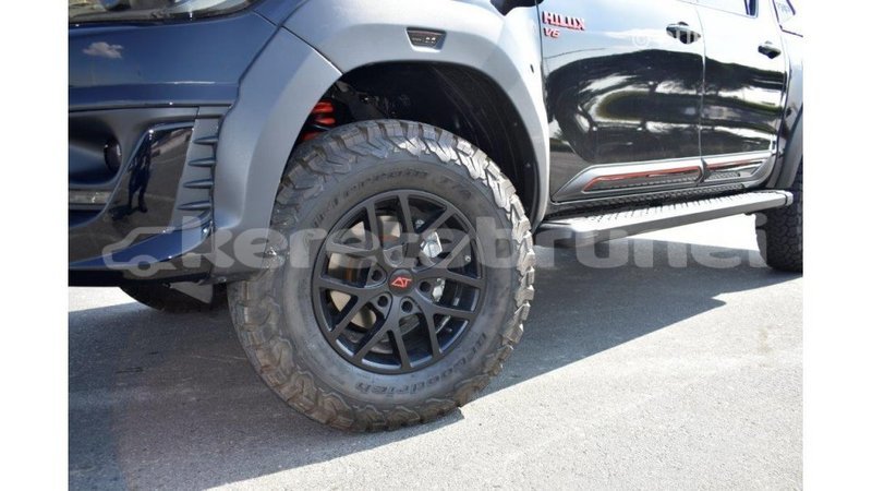 Big with watermark toyota hilux belait import dubai 2207