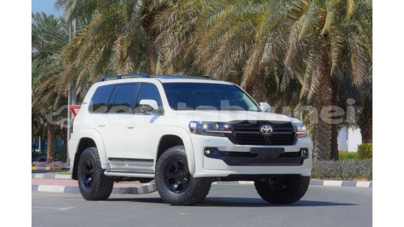 Big with watermark toyota land cruiser belait import dubai 2209