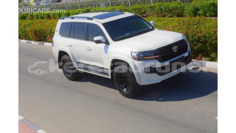 Big with watermark toyota land cruiser belait import dubai 2209