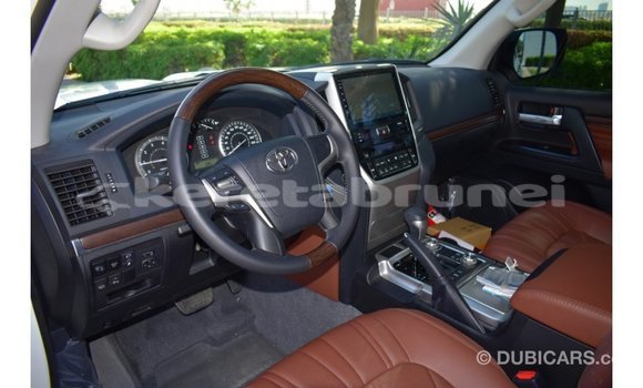 Buy Import Toyota Land Cruiser White Car in Import - Dubai in Belait Buy Import Toyota Land Cruiser White Car in Import - Dubai in Belait