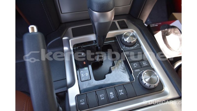 Big with watermark toyota land cruiser belait import dubai 2209