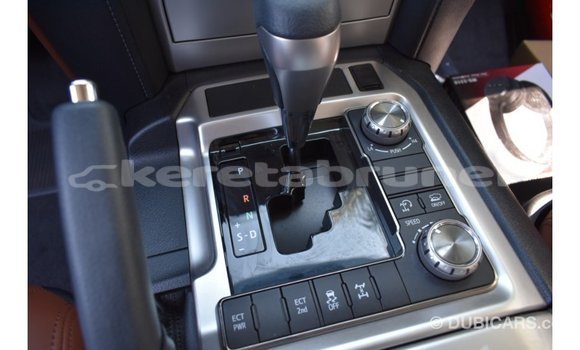 Buy Import Toyota Land Cruiser White Car in Import - Dubai in Belait Buy Import Toyota Land Cruiser White Car in Import - Dubai in Belait