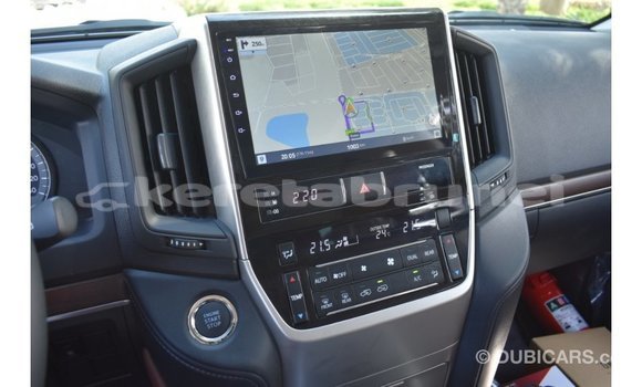 Buy Import Toyota Land Cruiser White Car in Import - Dubai in Belait Buy Import Toyota Land Cruiser White Car in Import - Dubai in Belait