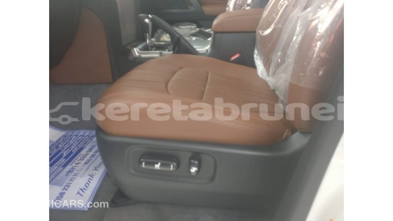 Big with watermark toyota land cruiser belait import dubai 2209