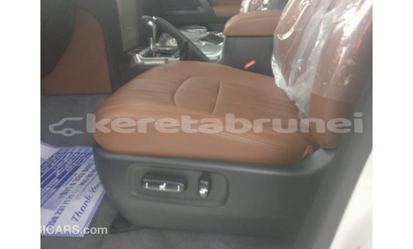 Buy Import Toyota Land Cruiser White Car in Import - Dubai in Belait Buy Import Toyota Land Cruiser White Car in Import - Dubai in Belait