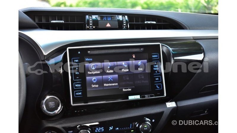 Big with watermark toyota hilux belait import dubai 2212