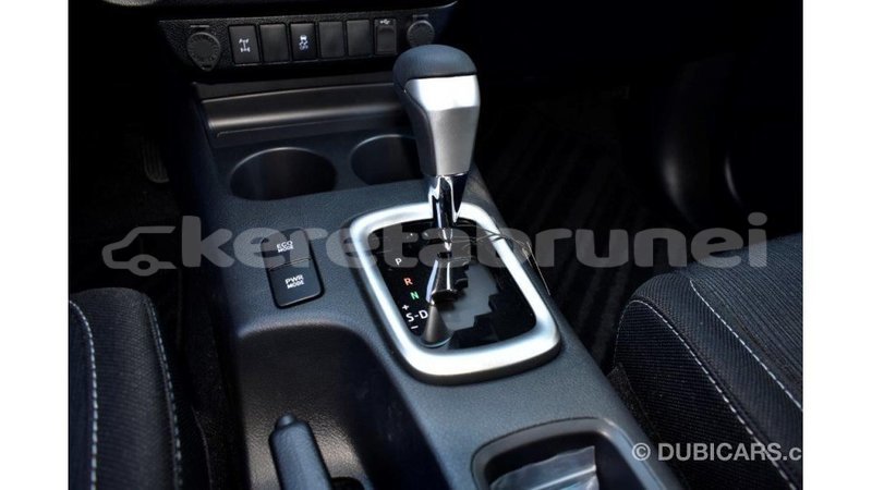 Big with watermark toyota hilux belait import dubai 2212