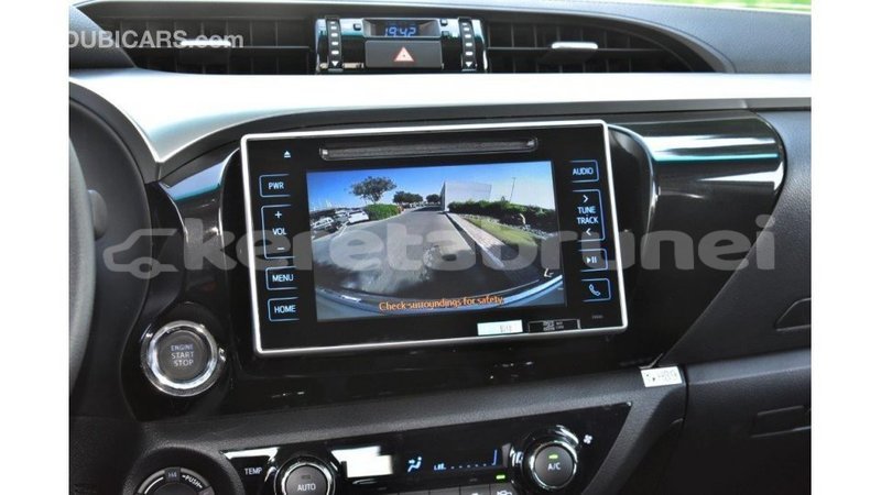 Big with watermark toyota hilux belait import dubai 2212